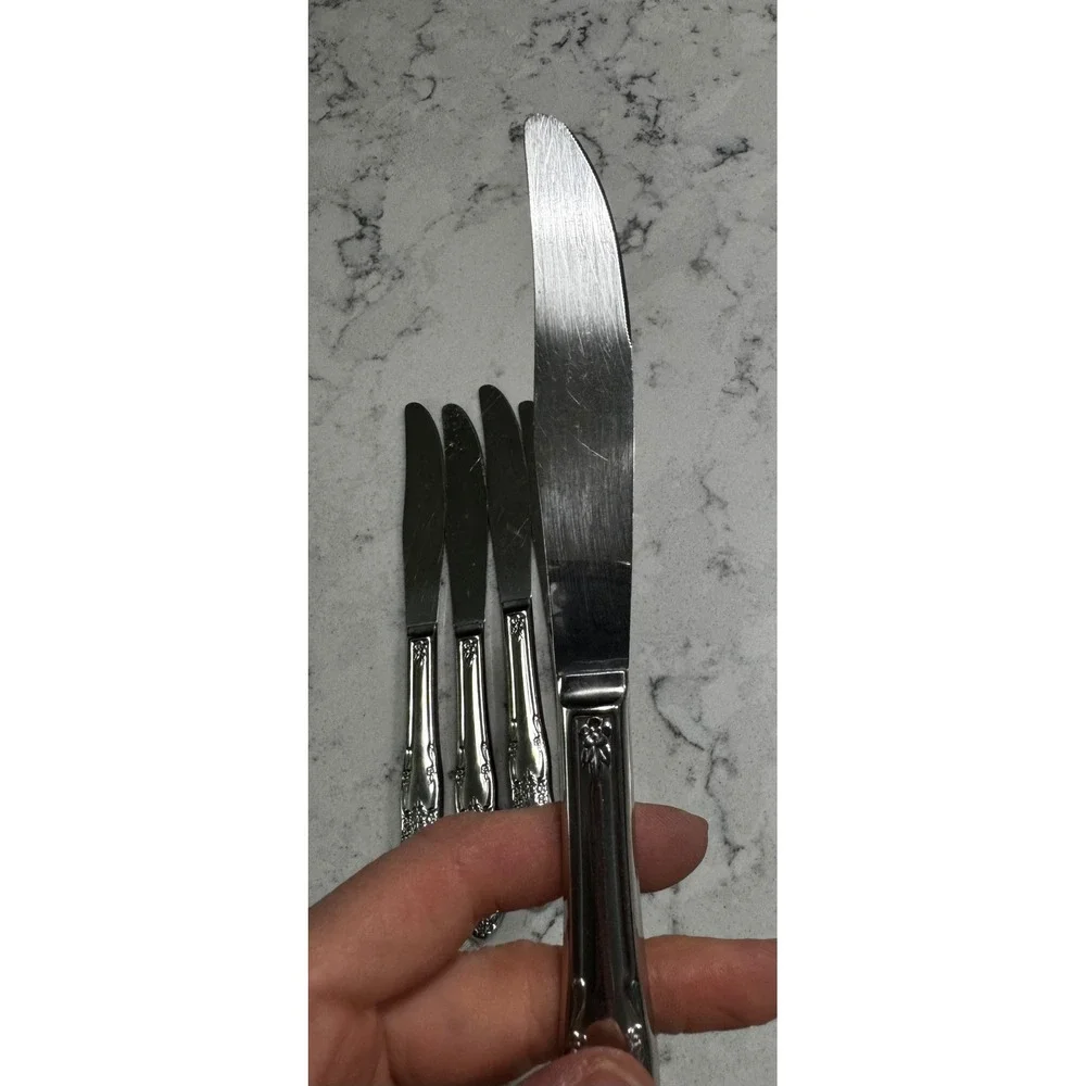 Set of 5 Vintage Oneida Galveston Stainless Steel Dinner Knives 1982 Retired
